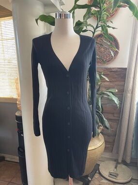 Abercrombie & Fitch Black Long-Sleeve Button Rib Dress